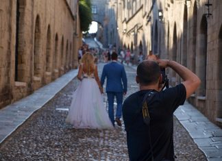 Jak wybrać fotografa ślubnego